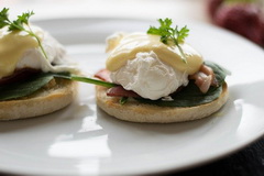 Image of Gold Breakfast - Eggs Benedict